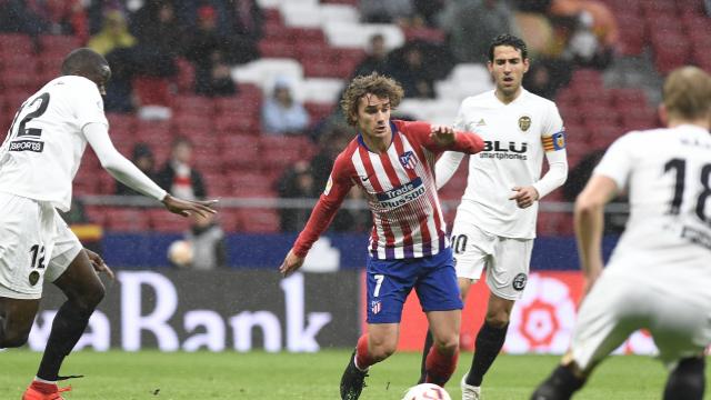  马德里竞技顽强逼平领头羊，展现铁血精神  