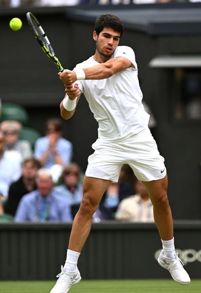  阿尔卡拉斯青春风暴，温网决赛创历史佳绩