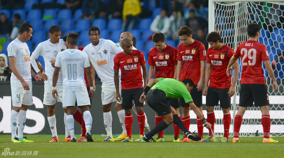  世俱杯季军战，广州恒大不敌南美劲旅