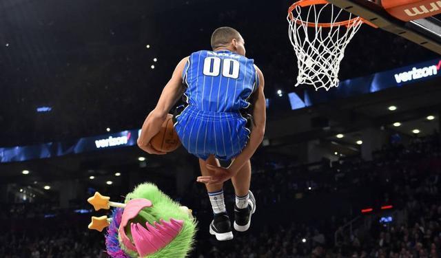  拉文扣篮大赛冠军公牛击败尼克斯