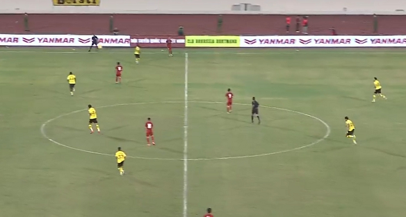  电竞新锐势力崛起冲击传统强队地位  