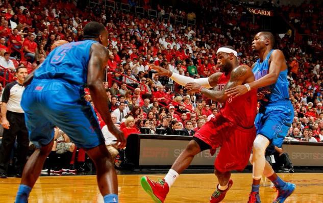  守擂冠军遭遇强力挑战，卫冕之路困难重重  