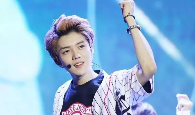  电竞明星选手签约代言知名品牌